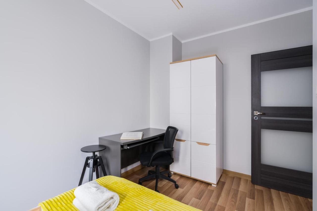 Apartment Rozana Poznan By Noclegi Renters Esterno foto