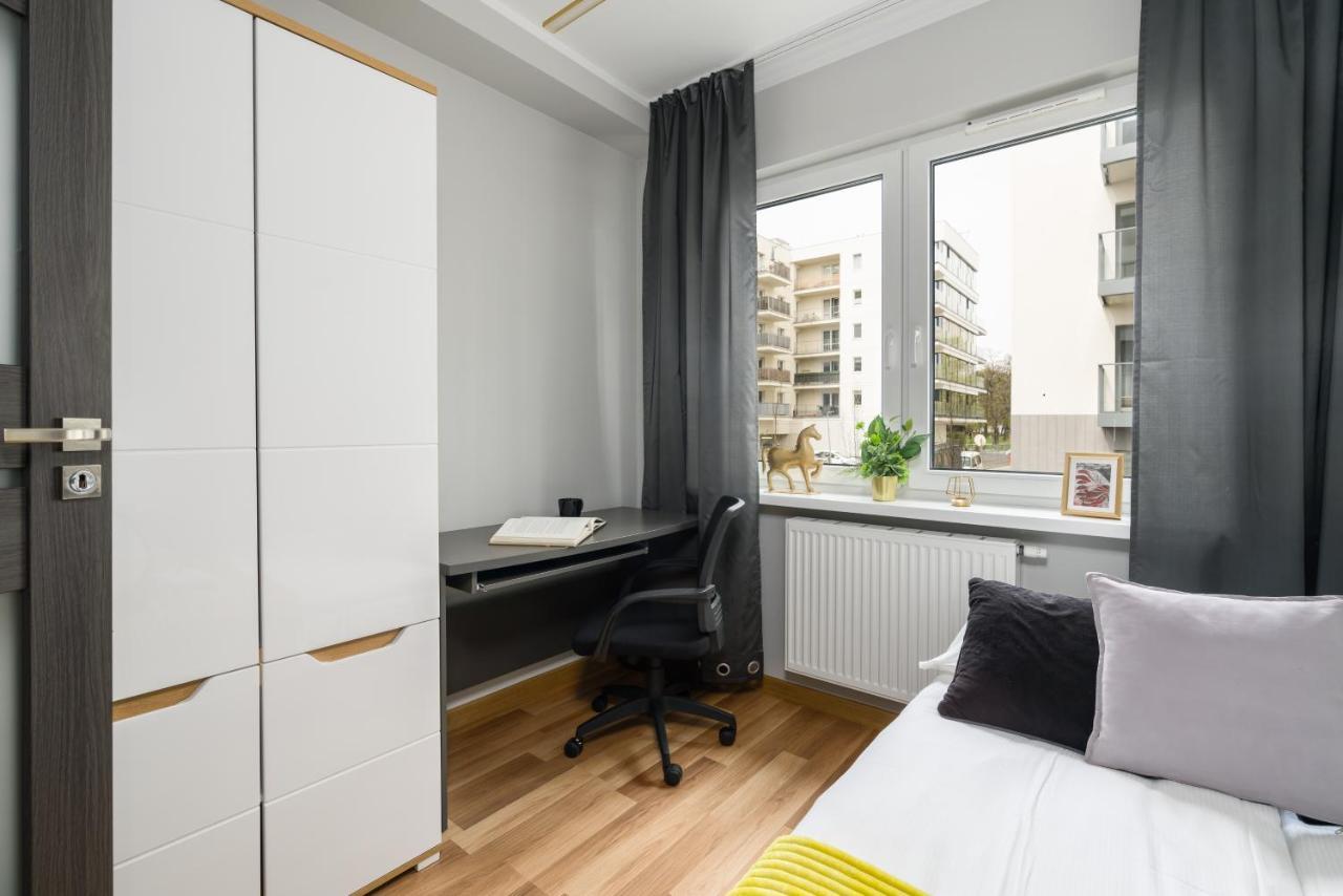 Apartment Rozana Poznan By Noclegi Renters Esterno foto