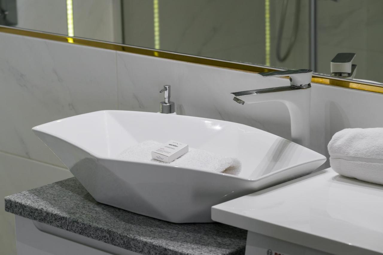Apartment Rozana Poznan By Noclegi Renters Esterno foto