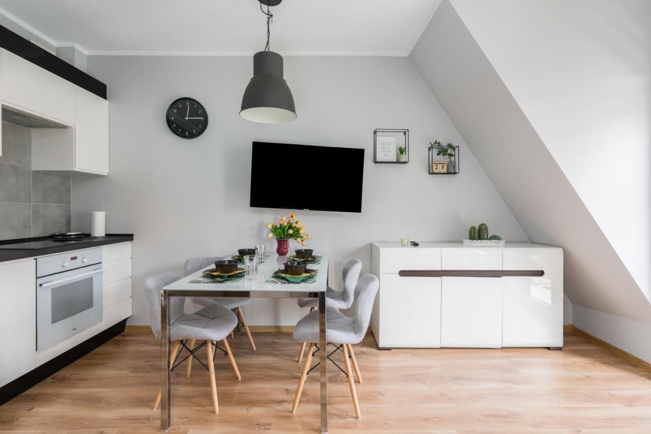 Apartment Rozana Poznan By Noclegi Renters Esterno foto