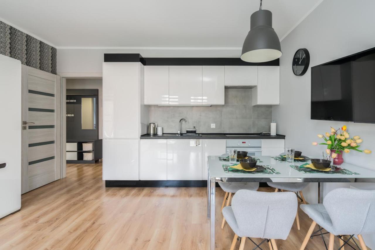Apartment Rozana Poznan By Noclegi Renters Esterno foto